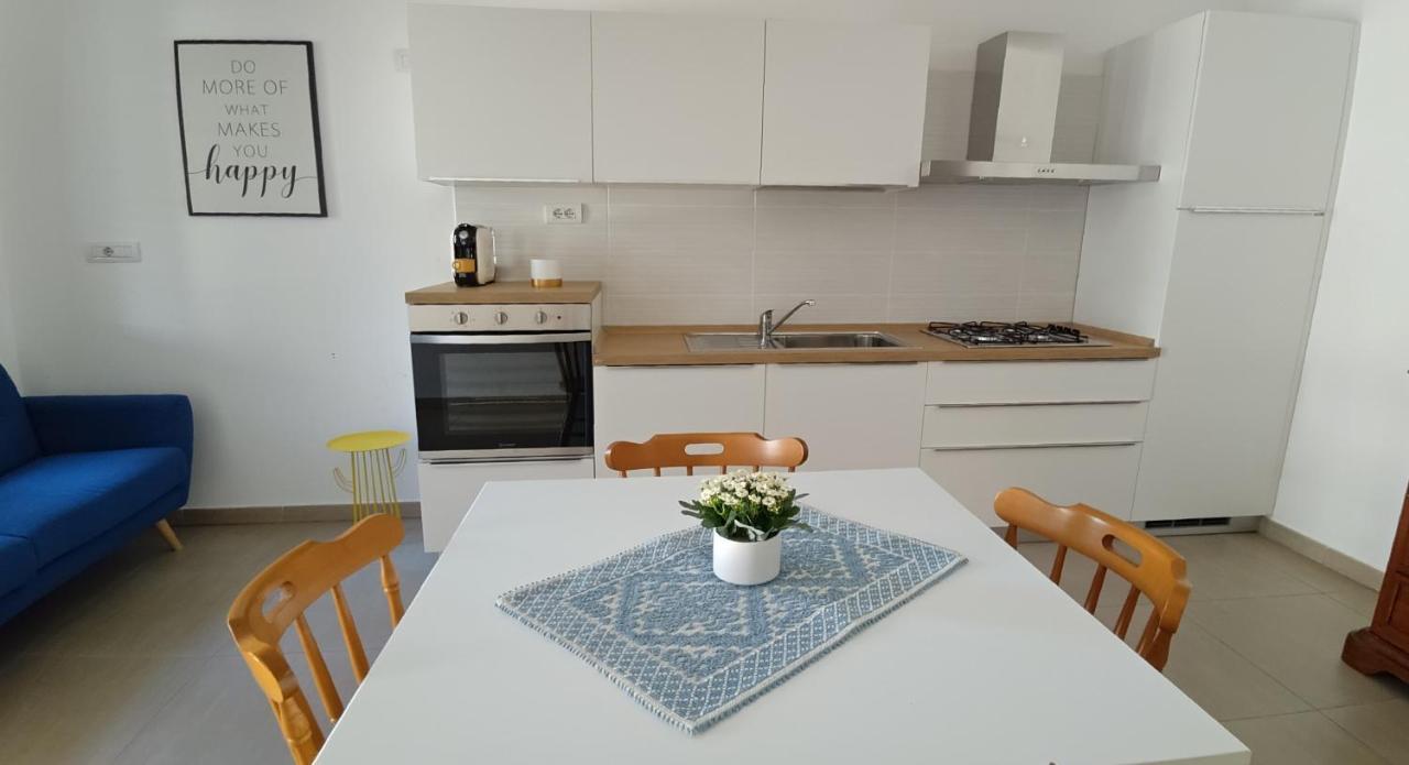 Sun Light Apartment Tortolì Екстериор снимка